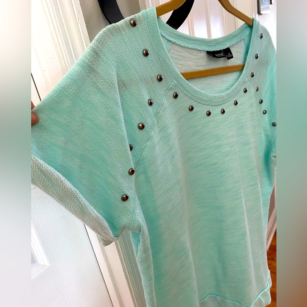 a.n.a A New Approach/JCP top. Excellent condition! - Picture 3 of 4